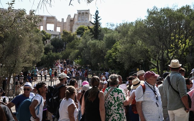 Τουρισμός: "Ποδαρικό" με