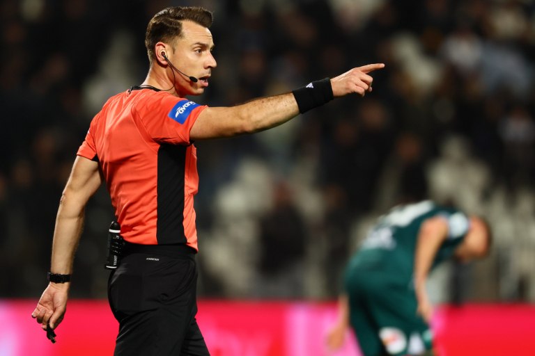 Οι διαιτητές της 26ης αγωνιστικής της Super League  Βεργέτης στο Ολυμπιακός-ΑΕΛ