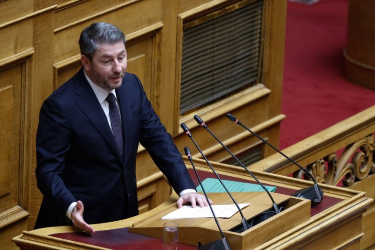 Ο Ανδρουλάκης ζητά άμεση ενημέρωση των πολιτικών αρχηγών από τον πρωθυπουργό για τη Μέση Ανατολή