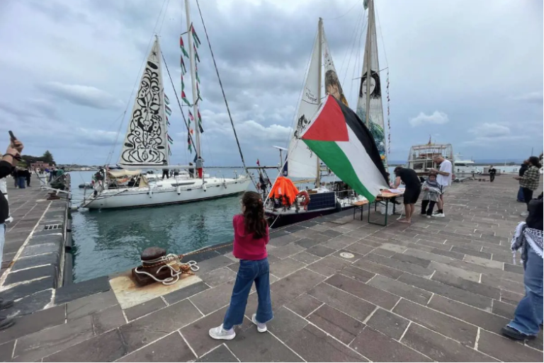 Σικελία: Αναχωρεί για τη