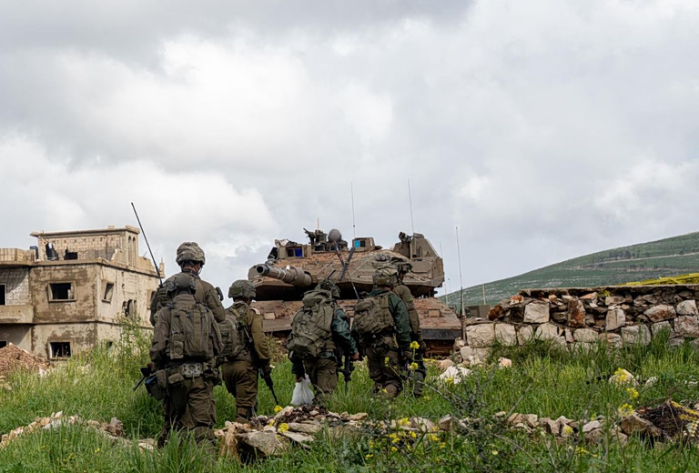Το Ισραήλ διέταξε την εκκένωση χωριών βόρεια του ποταμού Λιτάνι  Καταγγελίες για εθνοκάθαρση στον Λίβανο