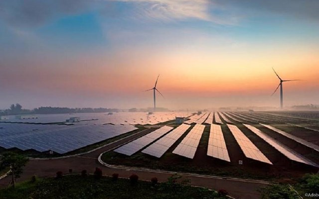 Αρχίζουν να μπαίνουν οι