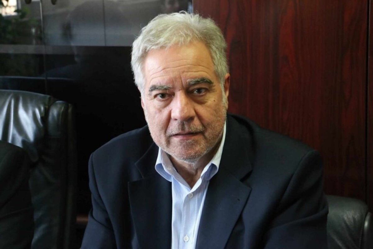 Δώδεκα θέσεις μόνιμων