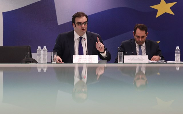 Live η εξειδίκευση των μέτρων 300 εκατ. για τη στήριξη των πολιτών έναντι της ενεργειακής κρίσης από το οικονομικό επιτελείο