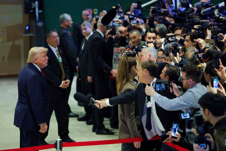 Τραμπ: Άσχημα πράγματα θα