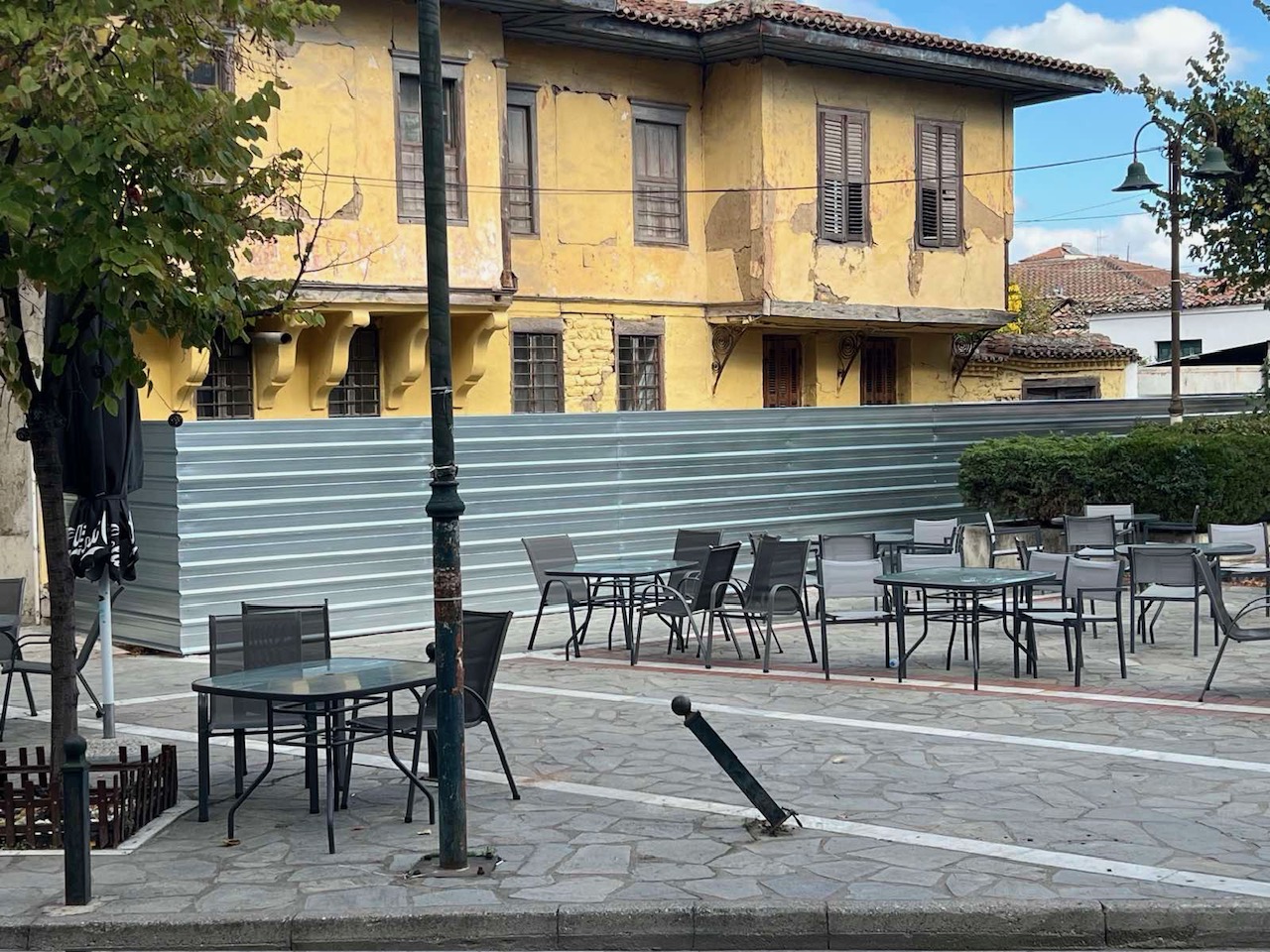 Τοποθετήθηκαν