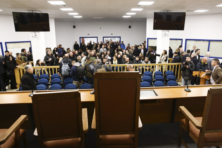 Τέμπη: Συνειδητό σχεδιασμό αποκλεισμού, καταγγέλλουν οι συγγενείς των θυμάτων  Η κυβέρνηση συνεχίζει τον εμπαιγμό