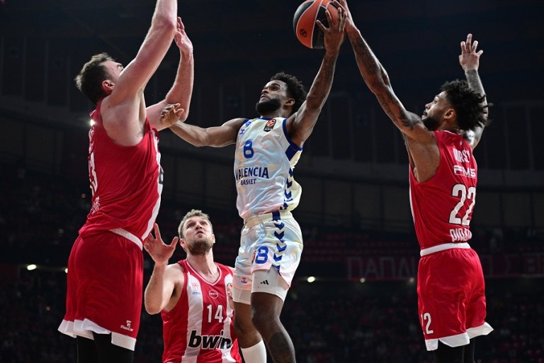 Ολυμπιακός: Η 12άδα των ερυθρόλευκων για το παιχνίδι με τη Βαλένθια