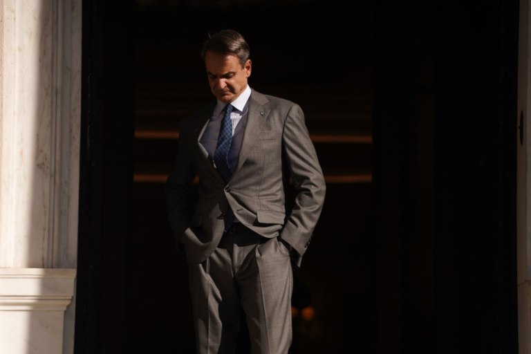 Δεν επισκιάζεται το σκάνδαλο των υποκλοπών  Το 81% των πολιτών θέλει να ανοίξει η υπόθεση για τα πολιτικά πρόσωπα