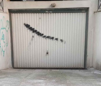 Οταν τα γκαράζ μετατρέπονται σε αποθήκες