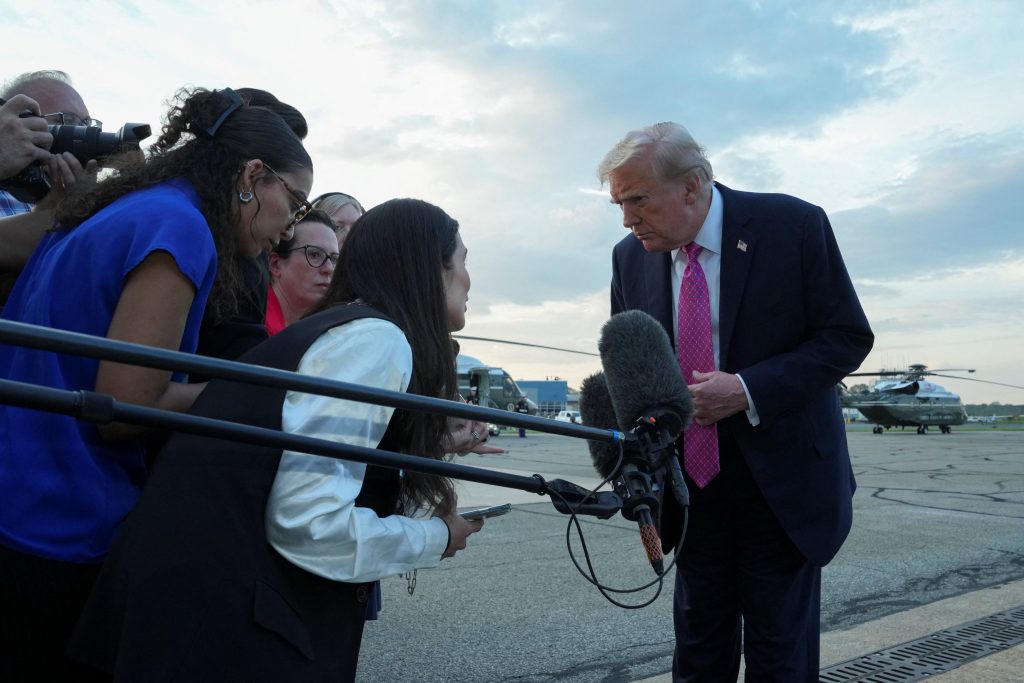 Έντονη αντιπαράθεση Τραμπ