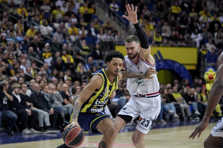 Φενέρμπαχτσε  Αρμάνι Μιλάνο 79-75: Δυσκολεύτηκε, αλλά πήρε τη νίκη