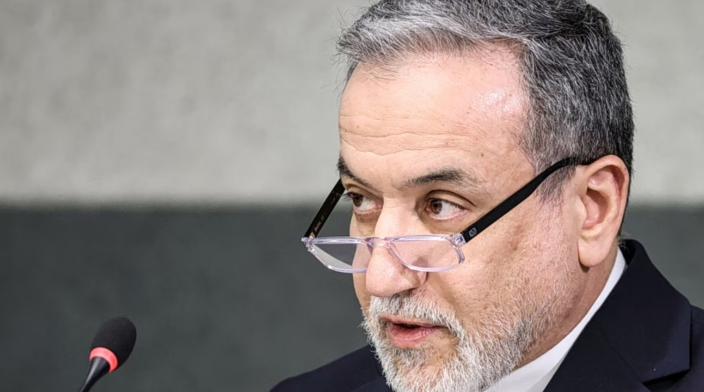 Αραγτσί: Ο Μοτζταμπά Χαμενεΐ καλά στην υγεία του  Τα Στενά του Ορμούζ κλειστά για ΗΠΑ και συμμάχους