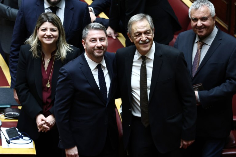 Με 255 ψήφους εκλέχθηκε αντιπρόεδρος της Βουλής ο Πάρις Κουκουλόπουλος