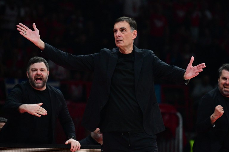 Μπαρτζώκας σε παίκτες: Υπάρχει εφησυχασμός μετά από νίκες με τον Παναθηναϊκό  Έχουμε δύσκολη δουλειά μπροστά μας