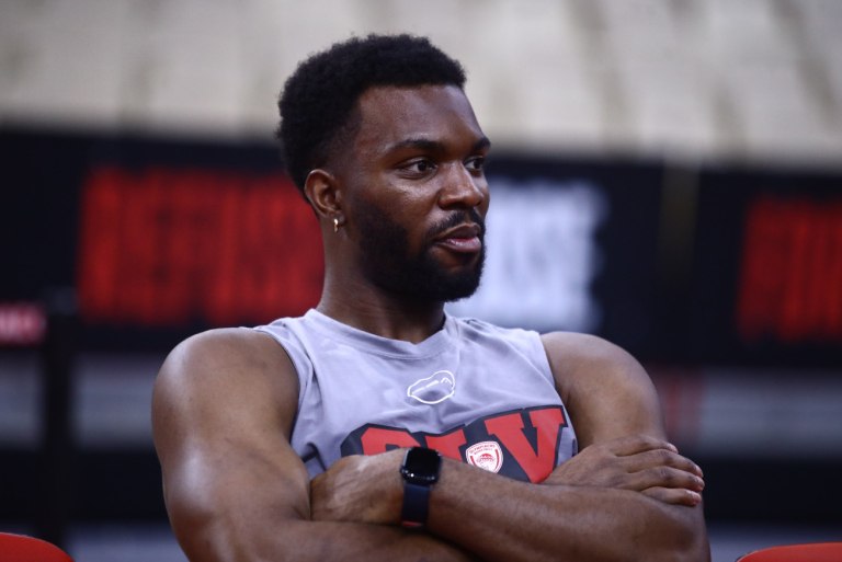 Νοκ-άουτ ο Κίναν Έβανς