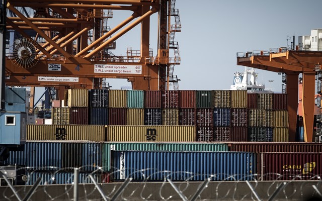 Από τον Πειραιά ως την