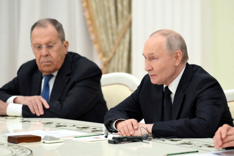 Ο Πούτιν λέει ότι η Ρωσία θα μπορούσε να σταματήσει την προμήθεια φυσικού αερίου στις ευρωπαϊκές αγορές