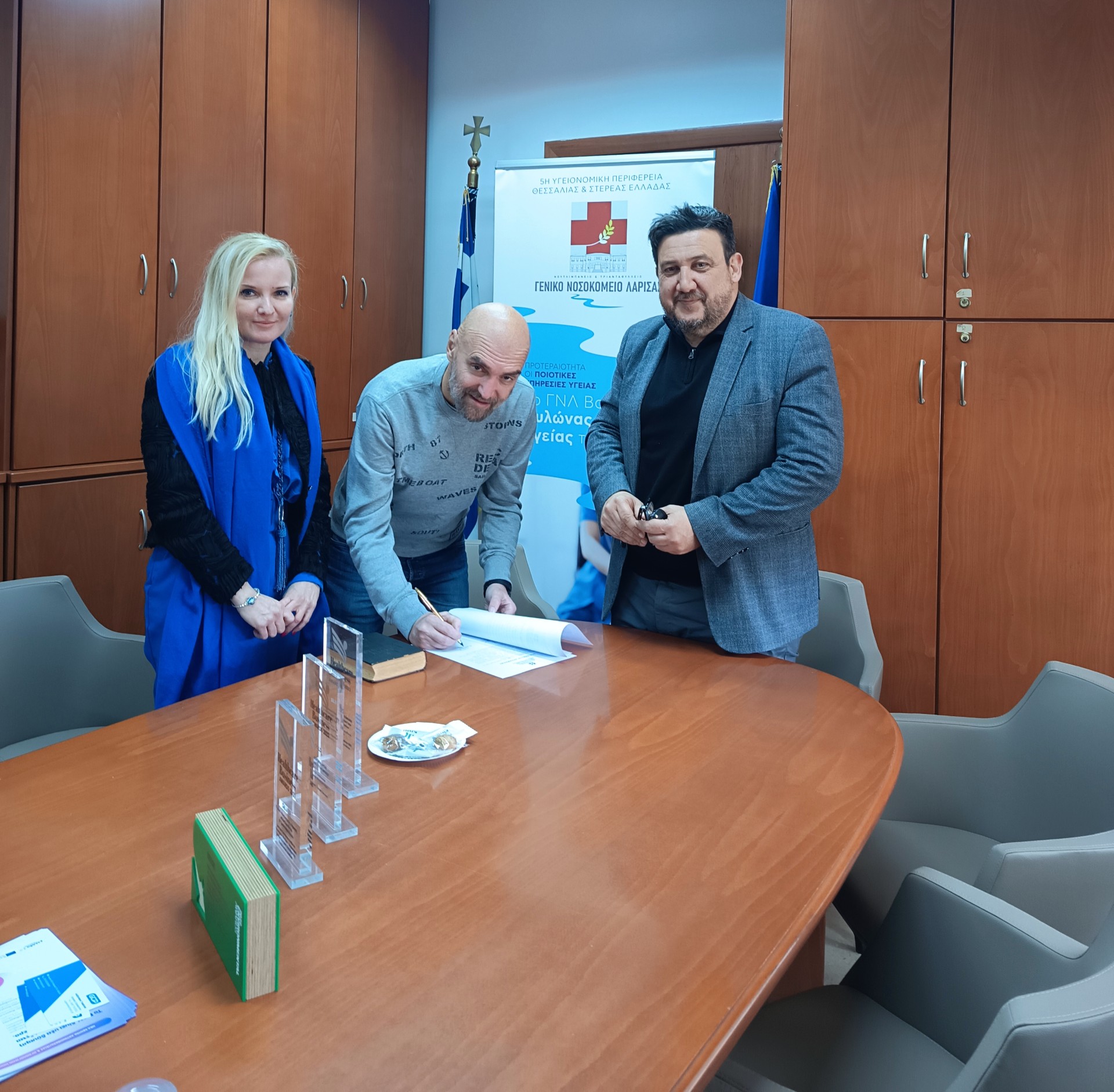 Ορκωμοσία γιατρού και νοσηλεύτριας στο Γενικό Νοσοκομείο Λάρισας