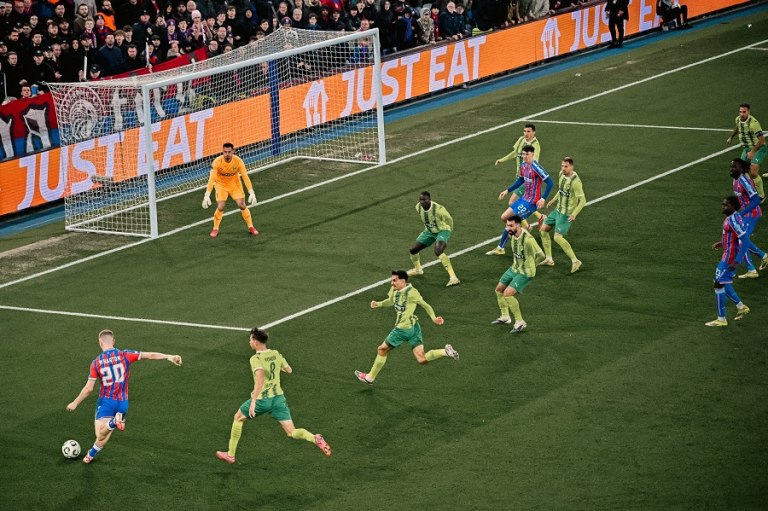 Conference League: Κράτησε στο Selhurst Park η ΑΕΚ Λάρνακας (0-0)   Ανατροπή για τη Φιορεντίνα (2-1)