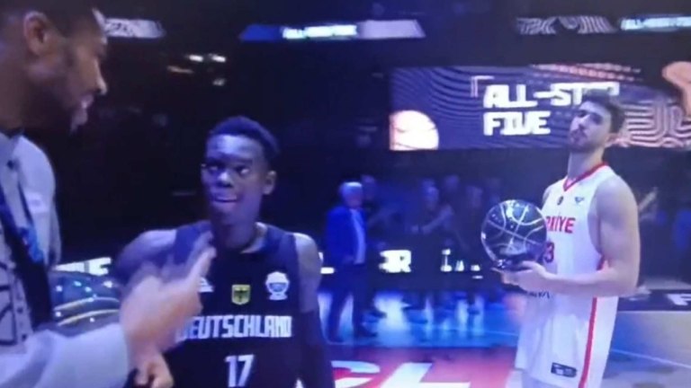 Η στιγμή που Γιάννης και