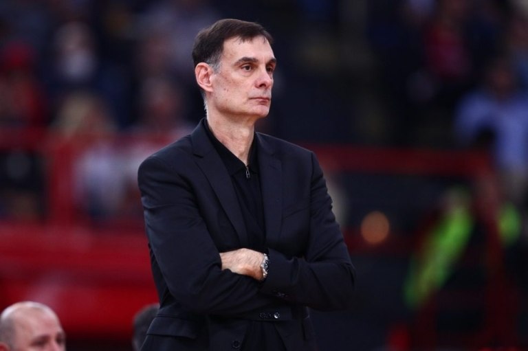 Με 11άδα ο Ολυμπιακός κόντρα στον ΠΑΟΚ  Ποιες είναι οι επιλογές του Μπαρτζώκα