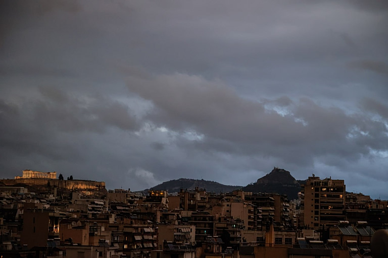 Κακοκαιρία: Συνεχίζεται η επέλαση της Erminio  Πού εντοπίζονται τα μεγαλύτερα προβλήματα