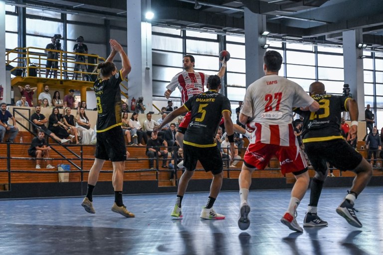 LIVE: Ολυμπιακός ΑΕΚ