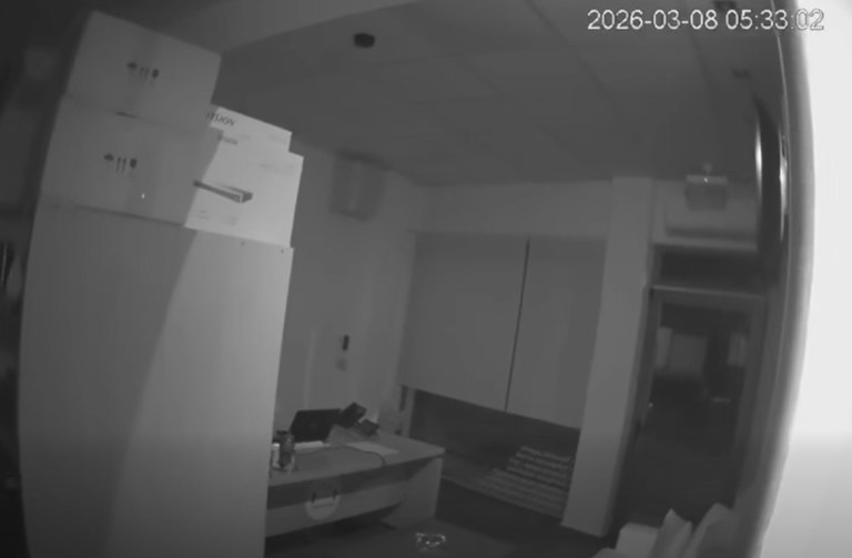 Ιωάννινα: Νέο βίντεο από το εσωτερικό επιχείρησης την ώρα του σεισμού των 5,3 Ρίχτερ