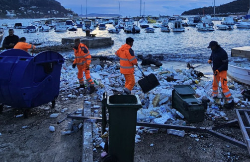 Κροατία: Βυθίστηκε το