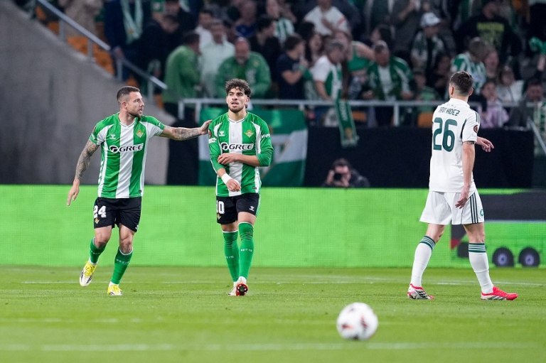 Μπέτις  Παναθηναϊκός: Ο Ρουιμπάλ κάνει το 1-0 για τους Ανδαλουσιάνους (vid)