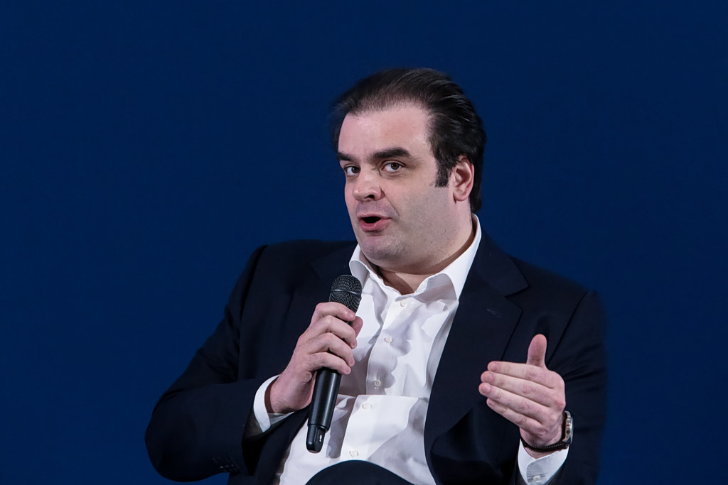 Πιερρακάκης: Η οικονομία διαρκώς βελτιώνει τις επιδόσεις της, παρά το δύσκολο γεωπολιτικό περιβάλλον