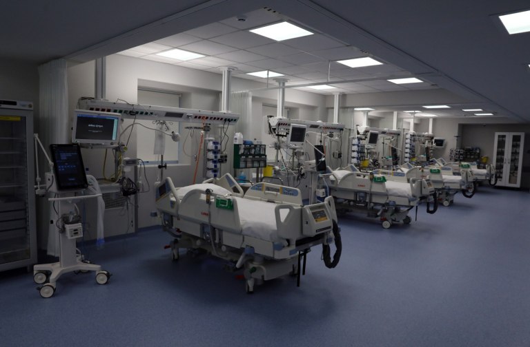 Καταγγελίες για τη λειτουργία της γραμμής 1566  Όλα καλώς καμωμένα για τον Γεωργιάδη