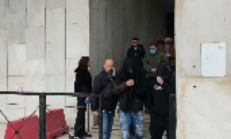 Κύκλωμα απάτης στον ΕΦΚΑ: Η Σούβλα του Άρχοντα και οι 323 εργαζόμενοι στο ψητοπωλείο  φάντασμα