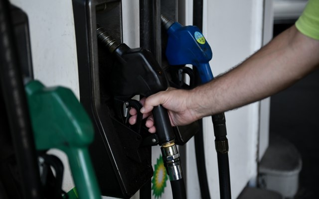 Αγορά καυσίμων: Πόσο αυξήθηκε η τιμή της βενζίνης λόγω πολέμου και τα σενάρια για νέα εκτόξευση