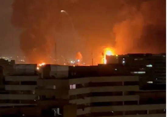 Ιράν: Ο πόλεμος εισέρχεται στη δεύτερη εβδομάδα χωρίς σημάδια αποκλιμάκωσης  Φρικτή νύχτα στην Τεχεράνη