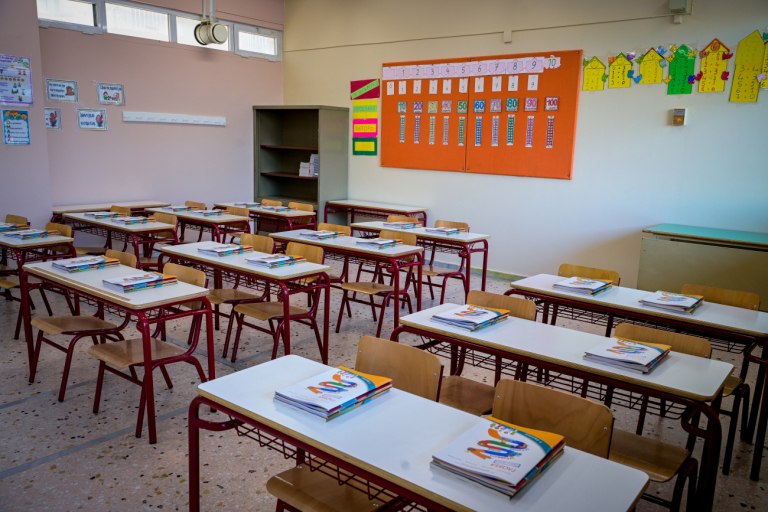 ΠΑΣΟΚ για τα κενά στα