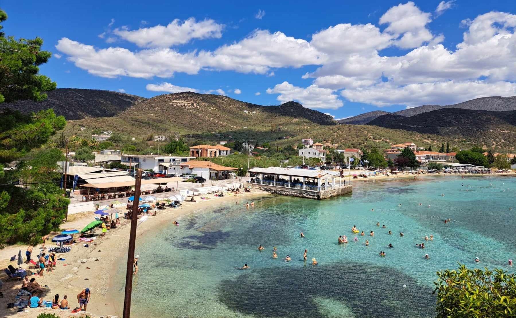 Καμπανάκι από τους εστιάτορες στον Βόλο  Πάνω από 100 καταστήματα δεν θα ανοίξουν φέτος σε Μαγνησία και Σποράδες