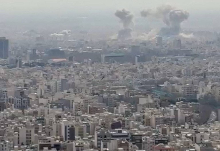 Οι Έλληνες του Ιράν στη δίνη του πολέμου  Αν είμαι ζωντανός θα ξαναπάρω