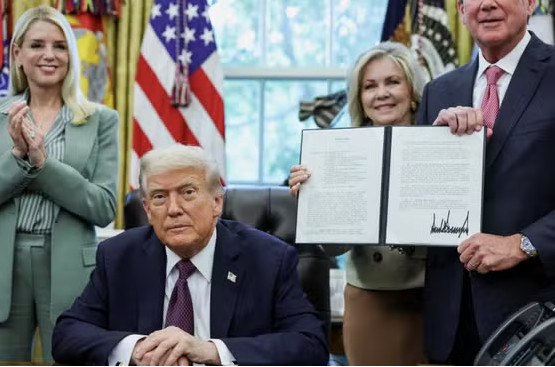 Ο Τραμπ υπέγραψε διάταγμα