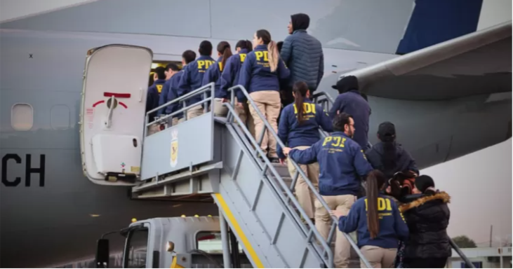 Χιλή: Ανακοίνωσε ότι θα κλιμακώσει τις απελάσεις μεταναστών  Πραγματοποιήθηκε η πρώτη πτήση