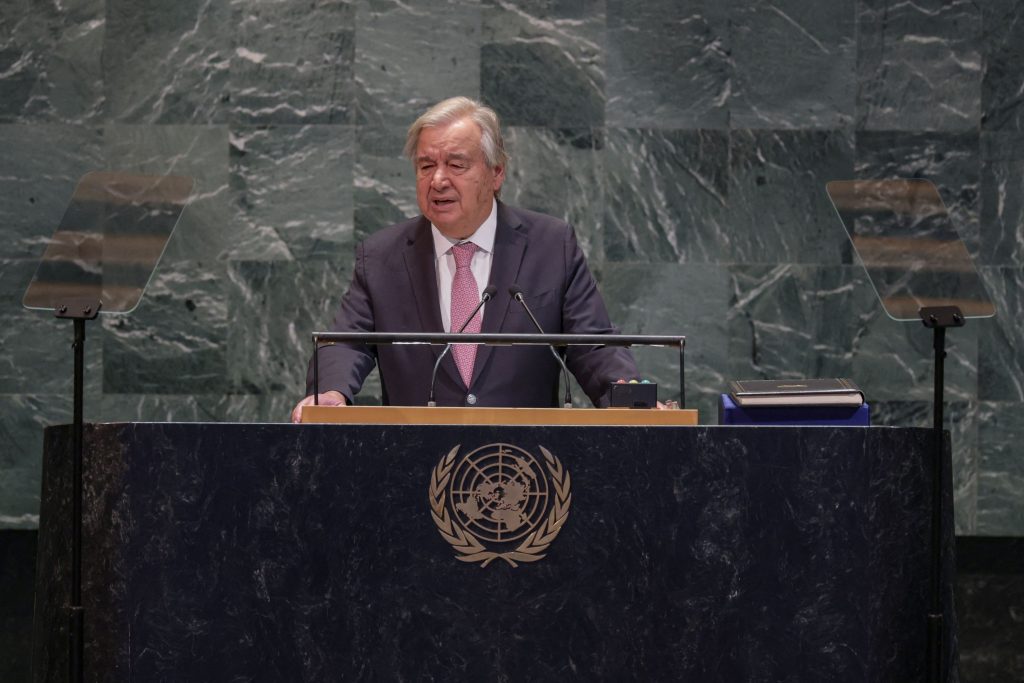 Κλείδωσε νέα τριμερής για