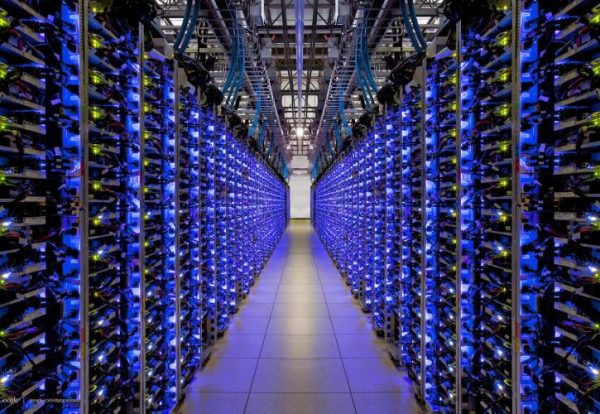 Data Centers: Οι δαπάνες λόγω AI