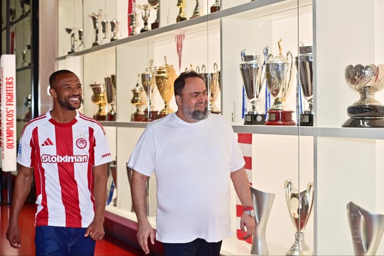 Βαγγέλης Μαρινάκης σε Ελ Κααμπί: Να είσαι δυνατός, υγιής και με πολλά γκολ (vid+pic)