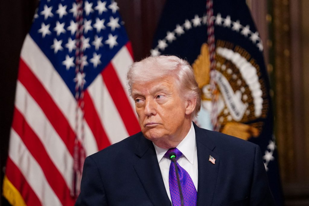 Τραμπ για Ιράν: Χάνουν τον χρόνο τους, θα εμπλακώ στον διορισμό νέας ηγεσίας όπως έκανα στην Βενεζουέλα