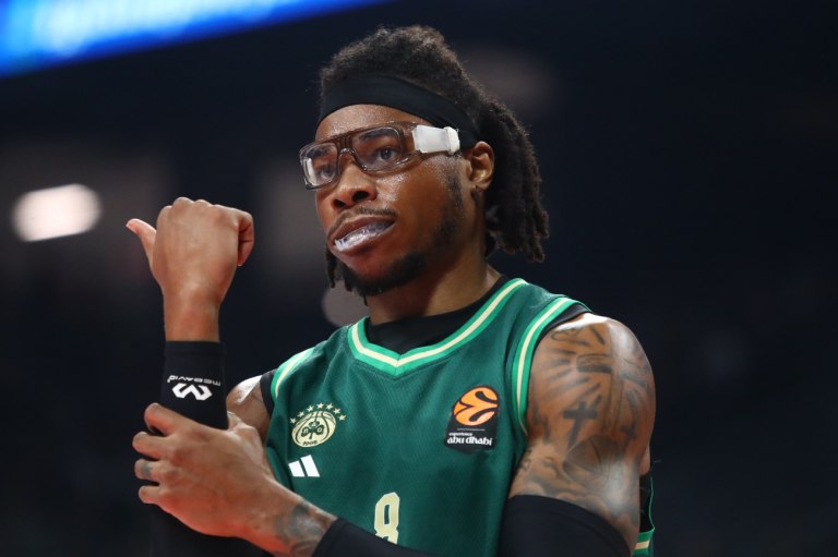 Παναθηναϊκός: Με Χολμς κόντρα στον Ολυμπιακό, κρίνεται του Λεσόρ