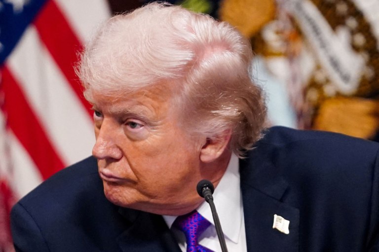 Κυνικός ο Τραμπ, δεν αποκλείει ιρανικά αντίποινα στις ΗΠΑ  Στον πόλεμο κάποιοι άνθρωποι θα πεθάνουν