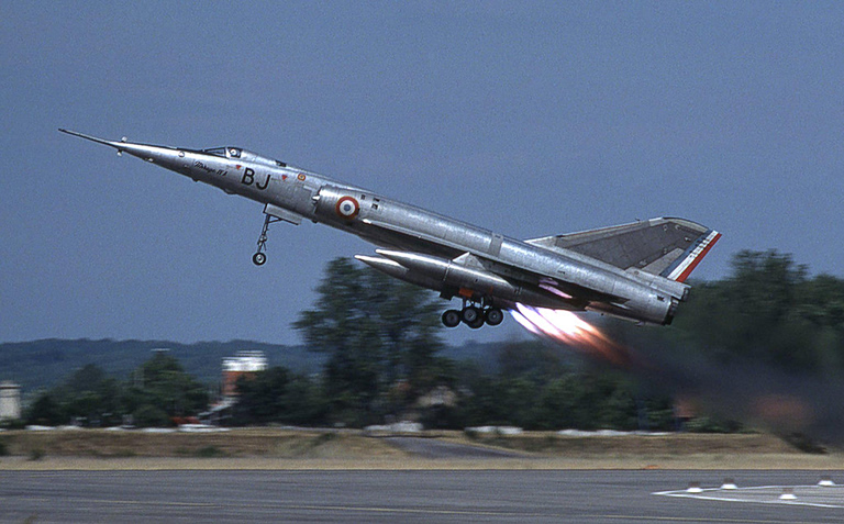 Θα γίνετε στόχοι: Η Ρωσία