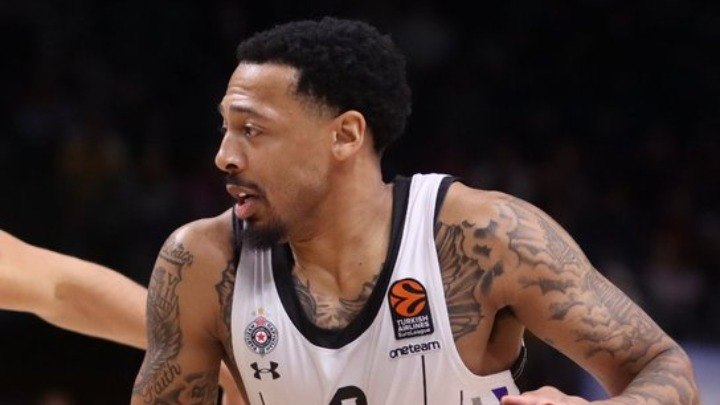 Ο Κάρλικ Τζόουνς αποτελεί προτεραιότητα για την Παρτιζάν