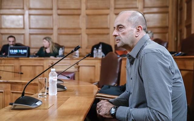 Φραστική αντιπαράθεση Ζ.